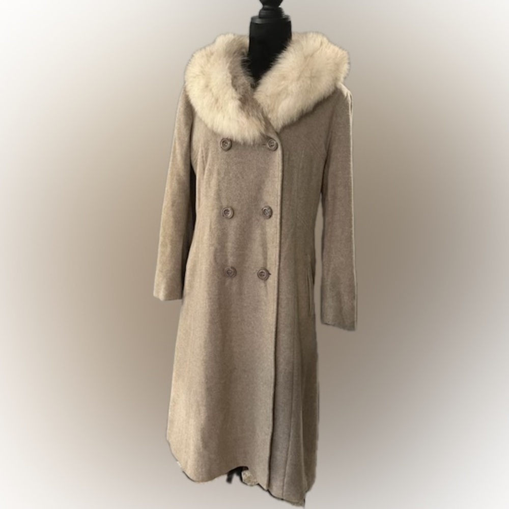 Vintage Double-Breasted Wool Blend Coat, Faux Fur Collar Unbranded..